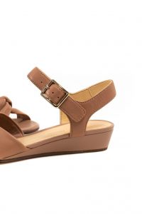 Γυναικείες Δερμάτινες Πλατφόρμες CLARKS SENSE STRAP NUDE